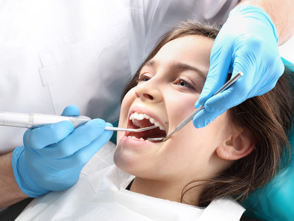 topikal_aplikasi_flouride_arini_dental_care