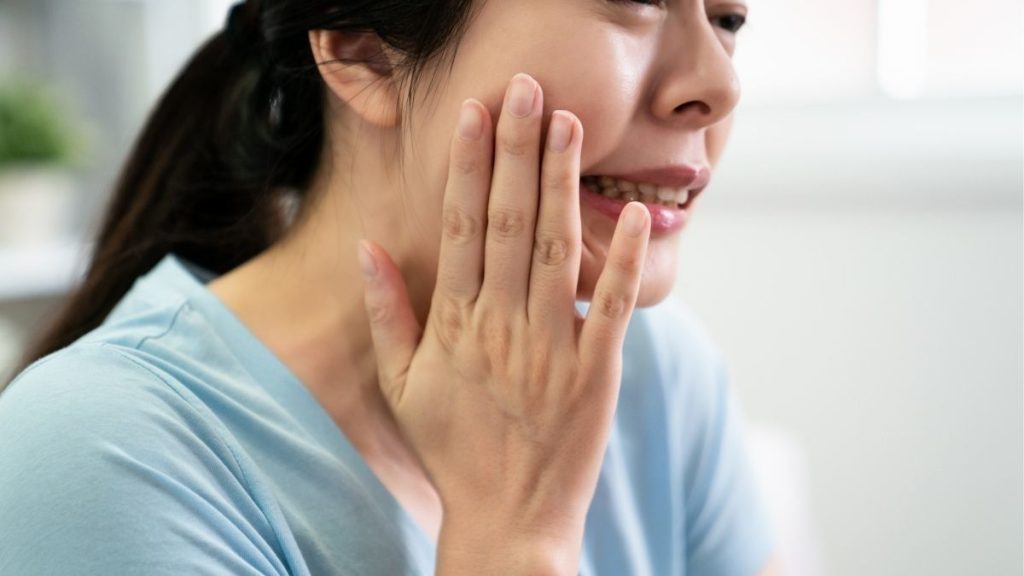 Apakah Sinusitis Dapat Mempengaruhi Kesehatan Gigi?